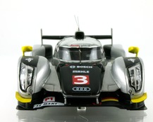 Audi R18 TDI n°3 - 24 Heures du Mans 2011 - vue avant