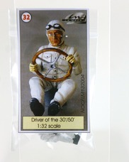 Packaging of the painted figurine verso