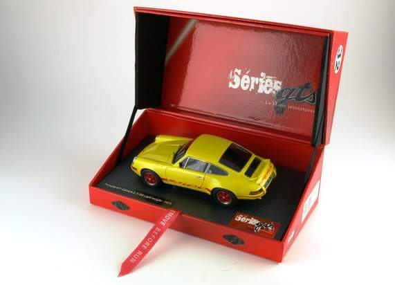 Display box Porsche Carrera RS yellow