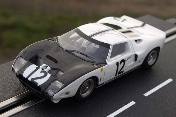 Ford GT 40 n°12