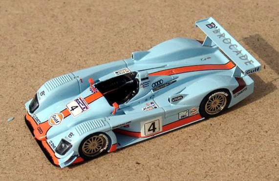 Audi R8 n°4 - Le Mans 2001