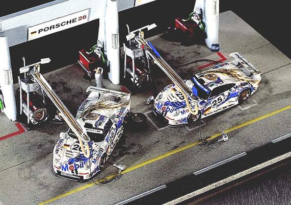 Porsche pitbox #25 or 26