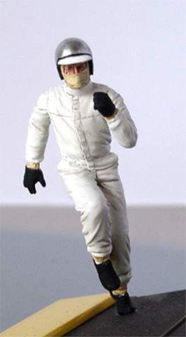 Running driver 1/24th scale, suggestion of display