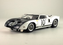 Ford GT40 n°10, 11 ou 12