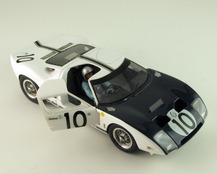 Ford GT40 n°10, 11 or 12