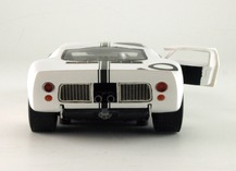 Ford GT40 n°10, 11 ou 12