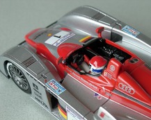 Audi R8 n° 1 Winner Le Mans 2002