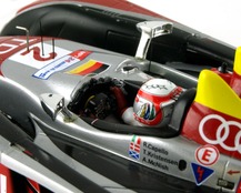 Audi R10 TDI n°2 - 24 Heures du Mans 2008 - détails cockpit