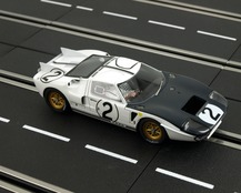 Ford MK II n°2 Le Mans 1965, on the track